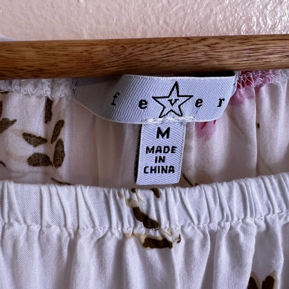 Fever Women's Top Size‎ M Multicolored Floral Round Neck Ruffle slevees - Picture 6 of 15